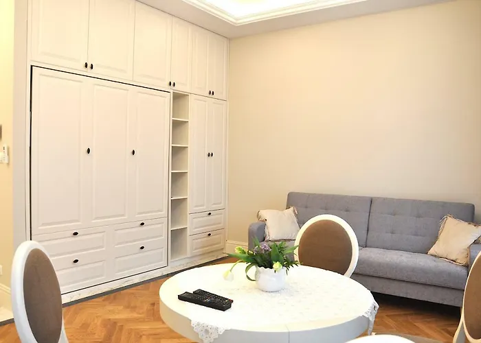 Tresor Barska Apartment Krakow